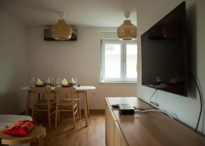 Chang Thai Апартаменты Любляна