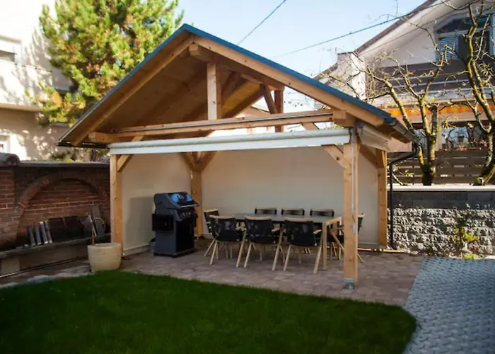 Chang Thai Апартаменти Любляна